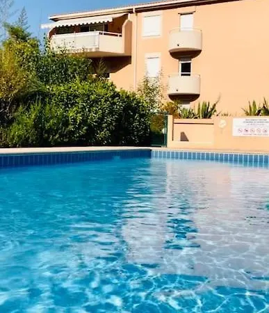 Apartamento Cosy Avec Terrasse Et Garage Saint-laurent Du Limitrophe Saint-Laurent-du-Var