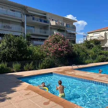 Apartamento Cosy Avec Terrasse Et Garage Saint-laurent Du Limitrophe *